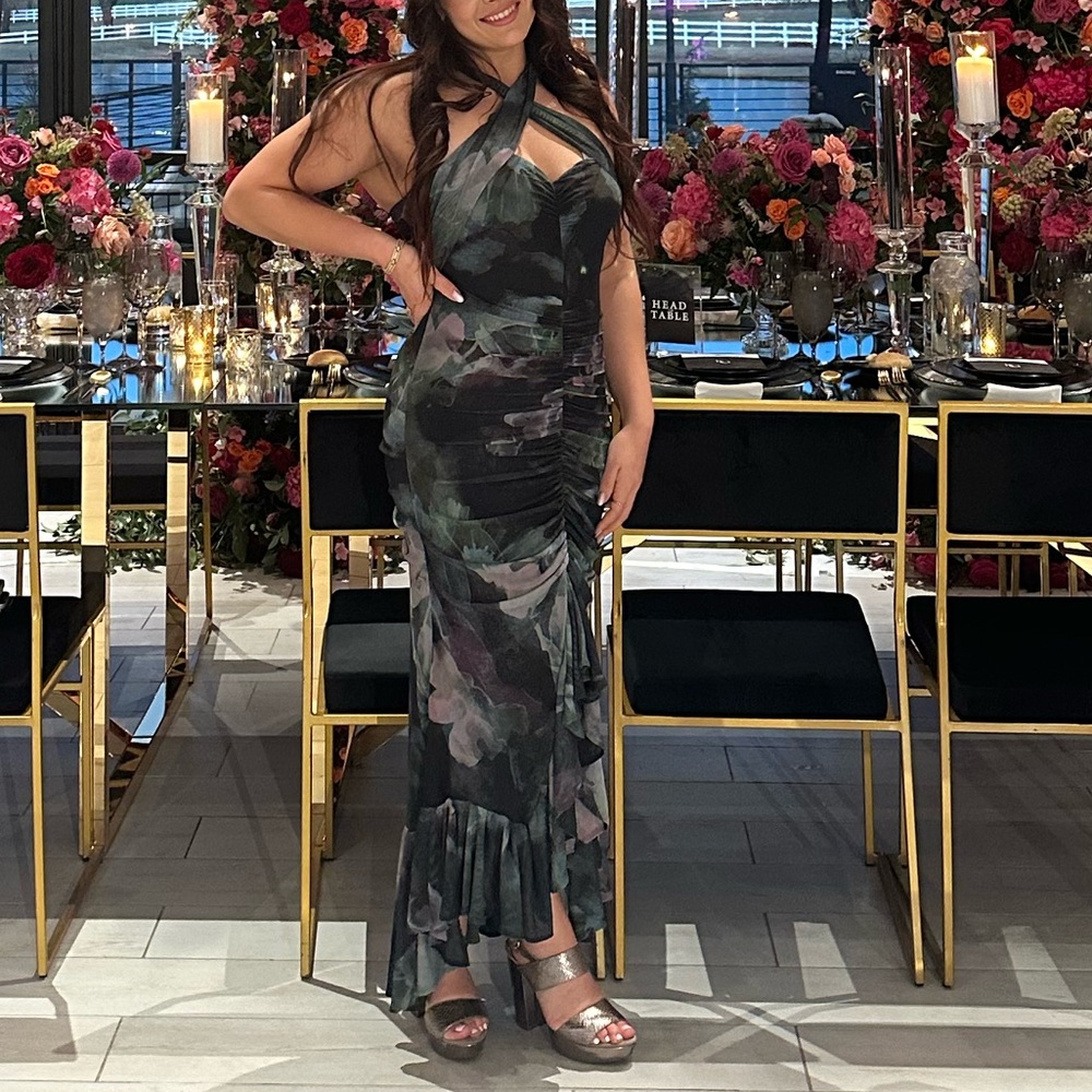 ASOS Black and Green One‑Shoulder Ruched Maxi Dress - Picture 3 of 4